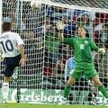 Za vsak gol na EP 2008 bo UEFA Rdečemu križu podarila 4000 evrov.