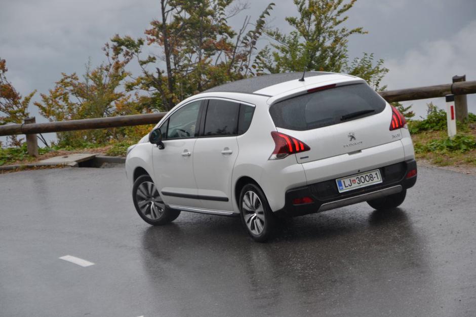 Peugeotova karavana avtomatikov | Avtor: Gregor Prebil