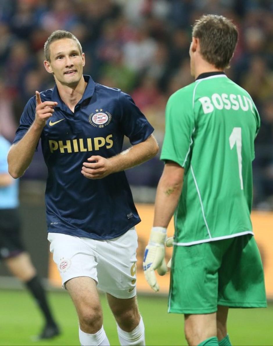 Matavž Bossut Zulte-Waregem PSV Eindhoven Liga prvakov kvalifikacije | Avtor: EPA