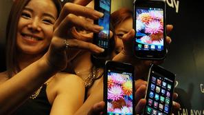 Samsungovi mobilniki.