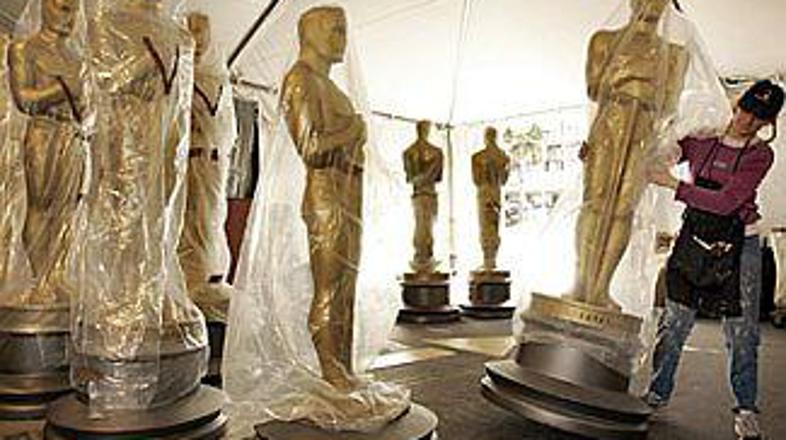 V Hollywoodu ni nikdar prezgodaj za priprave na največji dogodek - podelitev osk