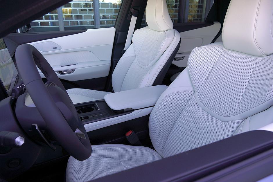 lexus ES | Avtor: Matija_Janežič