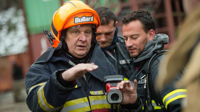 Toplotna kamera za pomoč pri iskanju izvora požara.