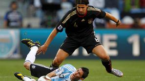 Khedira je navduševal na svetovnem prvenstvu, kjer je igral kot menjava za poško