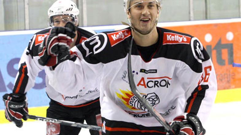 V končnici bi si Jeseničani želeli Olimpijo, a je realnost žal drugačna.