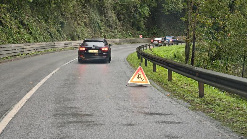 Prometna nesreča, prometni znak