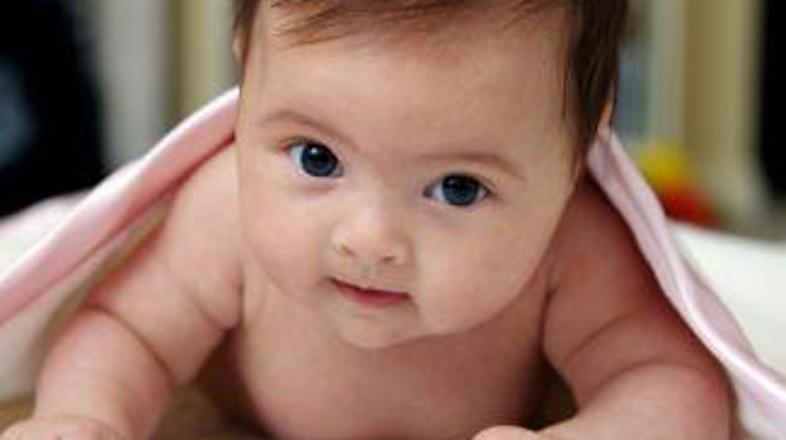 Vsi starši s stalnim prebivališčem v Sloveniji ob rojstvu otroka prejmejo enkrat