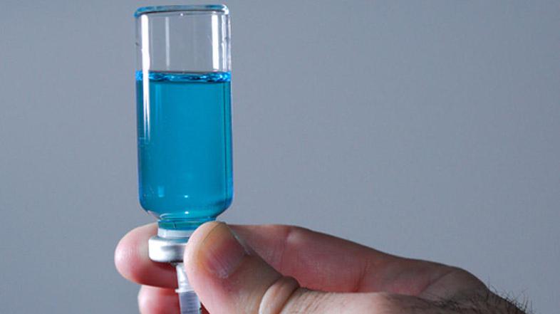 Klinika Dignitas letno organizira okoli sto primerov pomoči pri smrti – največ b