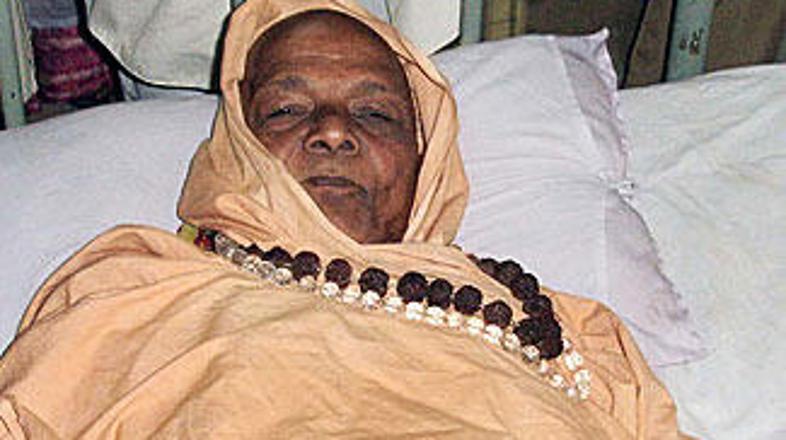 Hindujski voditelj Swami Laxmananand Saraswati je bil v napadu poškodovan.