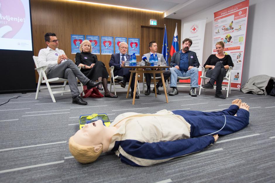 Oživljanje | Avtor: Urban Štebljaj