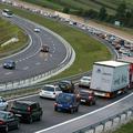 Na štajerski avtocesti sta dva večja zastoja (slika je simbolična).