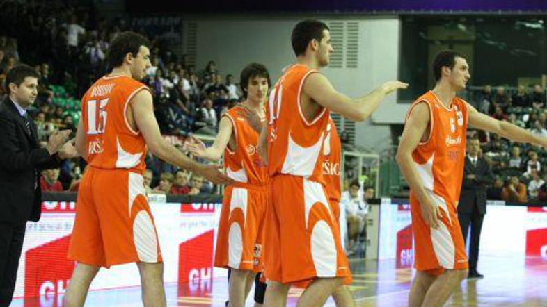 Košarkarji Hemofarma so si finale priigrali ob koncu tekme.