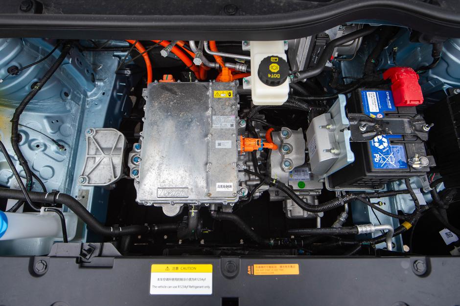 Dongfeng Box | Avtor: Anže Petkovšek