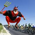 Dieter Senft - Didi že vrsto let v podobi hudiča spremlja kolesarje na največjih