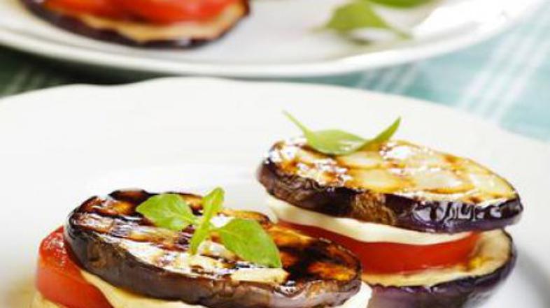 jajčevci z mocarelo