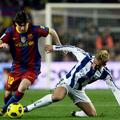 Lionel Messi in še deveterica nogometašev Barcelone je morala dati kri. (Foto: R