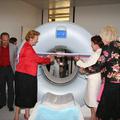 Novi CT-aparat so pospremile v uporabo ministrica za zdravje Zofija Mazej Kukovi