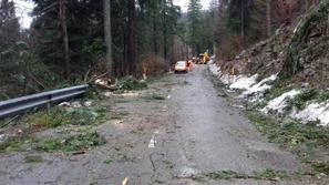 Posledice ujme na regionalnih in glavnih cestah