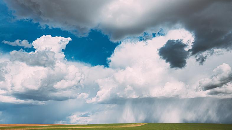 pomladansko vreme sonce dež