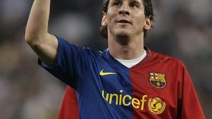 Lionel Messi je v Madridu Barcelono iz enajstmetrovke popeljal v vodstvo. (Foto: