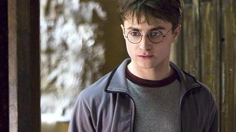 Daniel Radcliffe je zvezda filma o najslavnejšem čarovniku na svetu, Harryju Pot