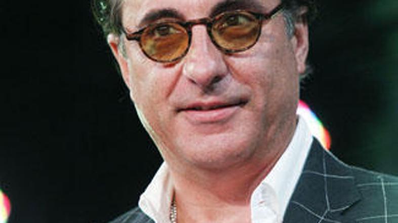 Glavni igralec filma Otok v mestu je Andy Garcia.