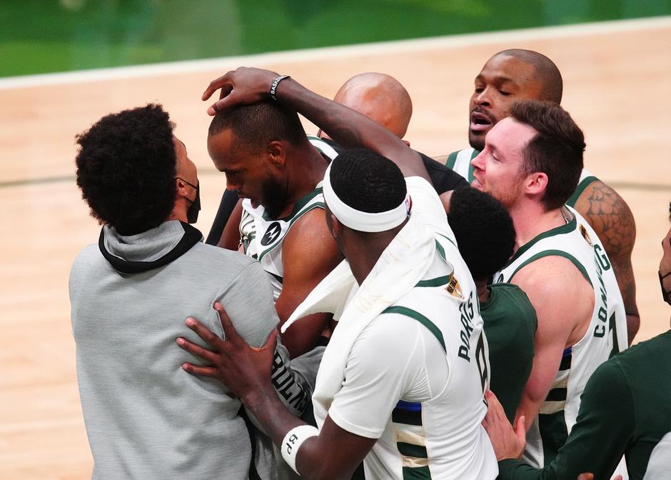 Milwaukee Bucks : Phoenix Suns | Avtor: Profimedia