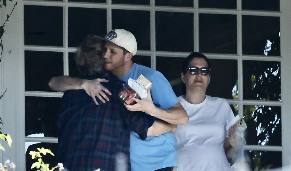 Ganljivi prizori: Po tragediji znani igralec uteho išče pri prijateljih