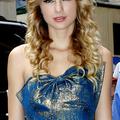 Z videzom v slogu zvezdnice Tylor Swift ne morete zgrešiti. (Foto: Flynetpicture