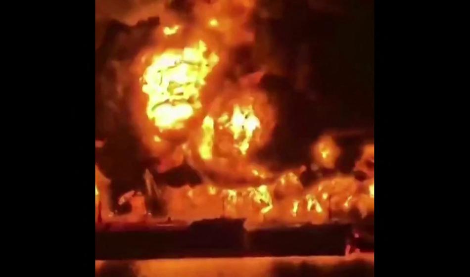 Iran neusmiljeno tolče, najhuje šele prihaja: "Zaliv bomo prepojili s krvjo vsiljivcev"