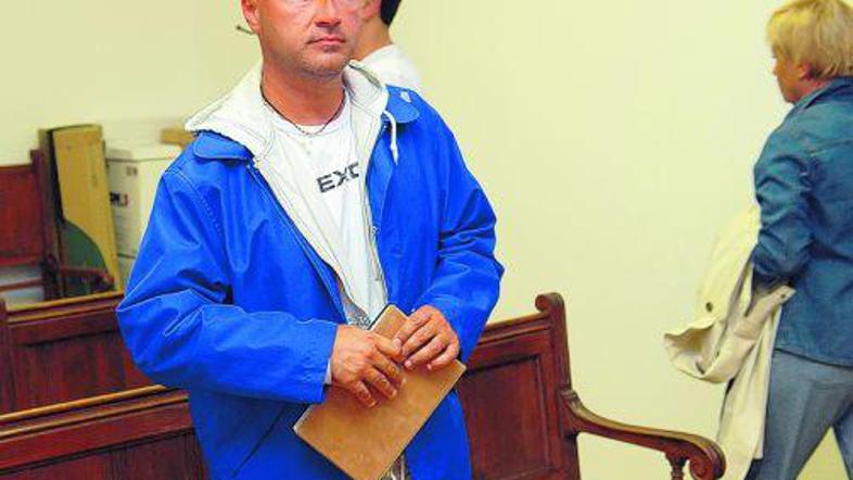 Rudanu je ljubljansko sodišče prisodilo osem mesecev pogojne zaporne kazni.