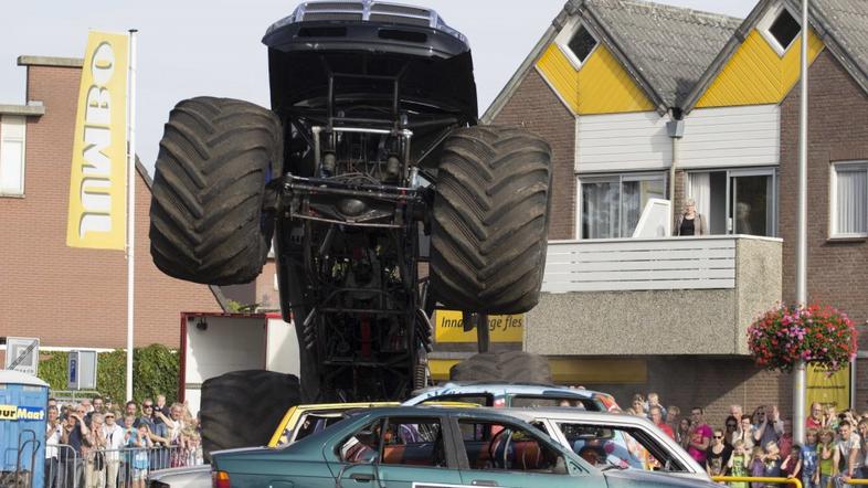 Monster truck nesreča