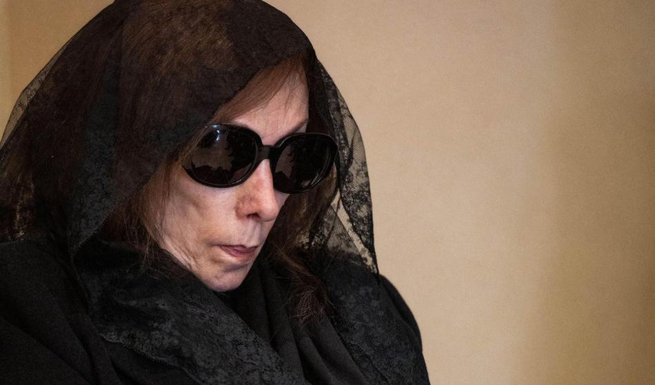 Tega, kar na tej fotografiji prestaja ta pevka, ne privoščimo nikomur