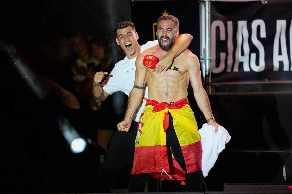 Sprejem španskih nogometašev v Madridu