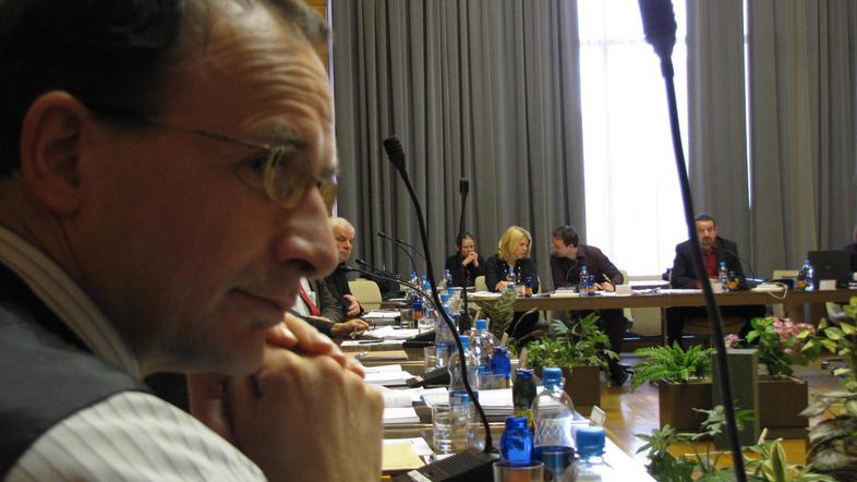 Gorenjskim županom naj bi z ministrstva za okolje na včerajšnji seji Cera zagoto