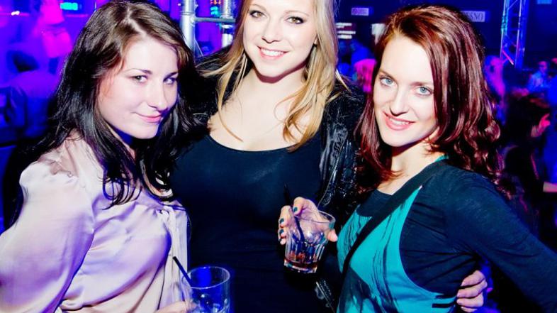 Miss Kali razvajala dame