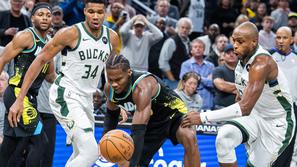 Giannis Antetokounmpo Pacers Bucks