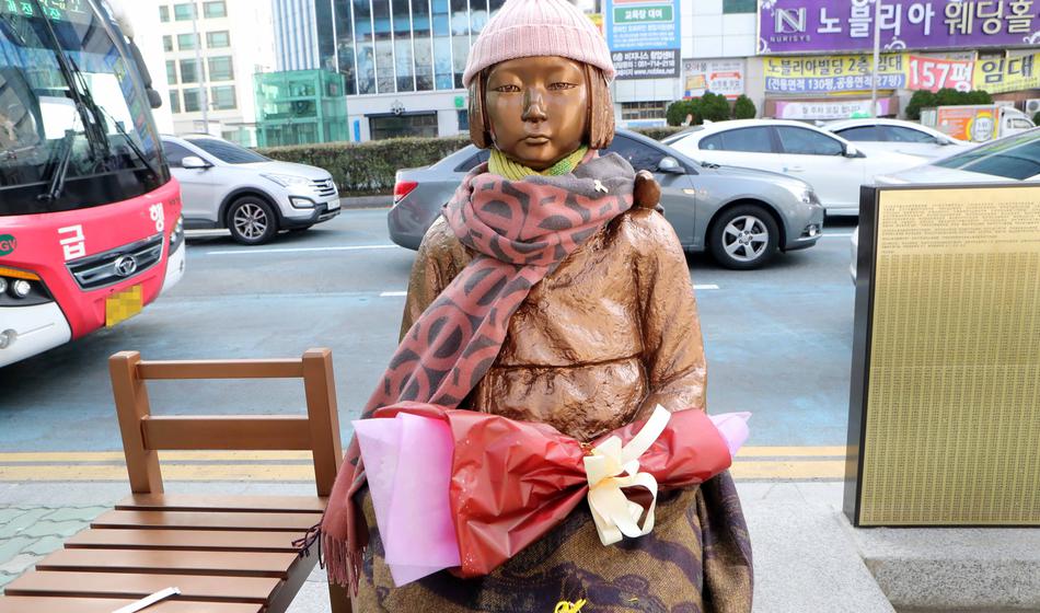 Zaradi kipa ogroženi diplomatski odnosi med Japonsko in Novo Zelandijo