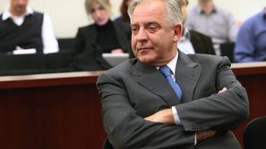 Ivo Sanader med poslušanjem obsodbe