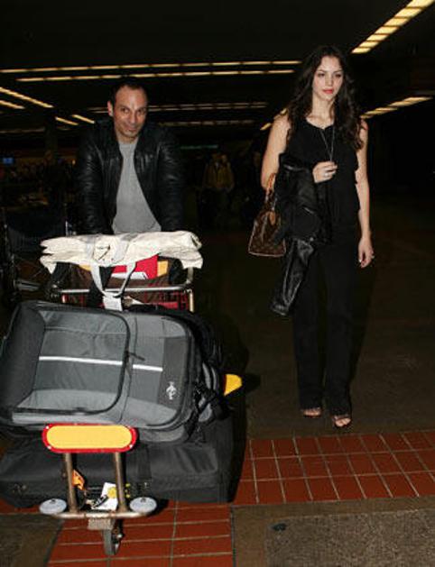 Mladoporočenca sta se naslednji dan že odpravila na medene tedne.