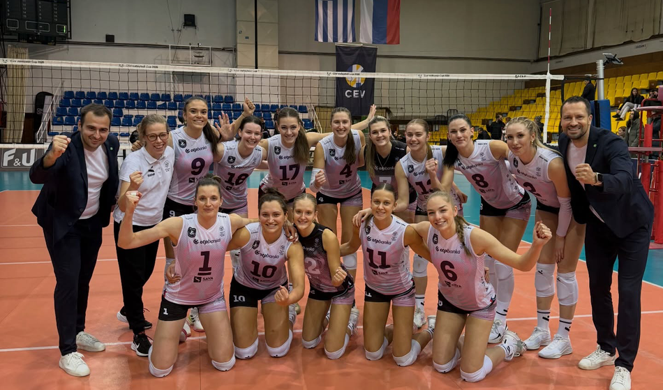 Slovenske prvakinje brez izgubljenega niza v naslednji krog