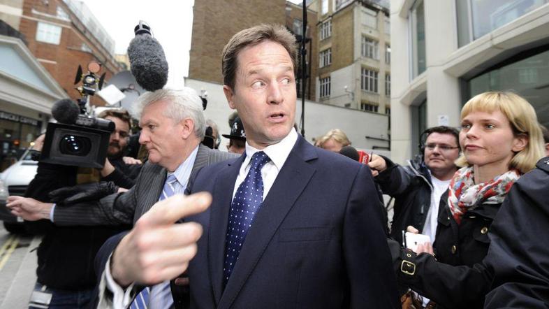 Nick Clegg je poudaril, da si njegova stranka želi odigrati konstruktivno vlogo 