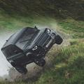 land rover defender, james bond 007