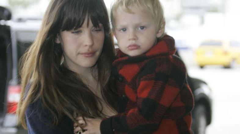 Liv si želi peti, prav tako kot njen oče.