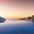 Bazen hotela Caruso v italijanskem Ravellu je "neskončen bazen" (infinity pool),