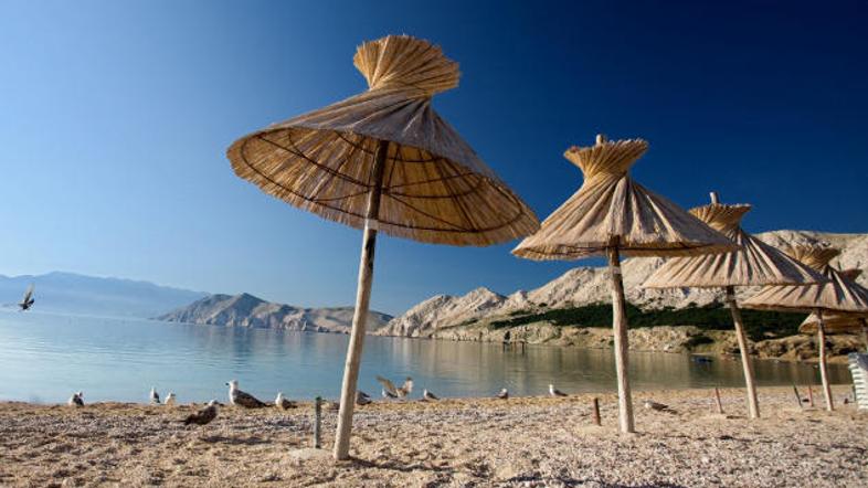 Hrvaška in druge obale Sredozemlja vsako leto privabijo številne turiste.