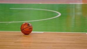 Union Olimpija Radnički liga ABA dvorana Stožice žoga Adidas košarka parket