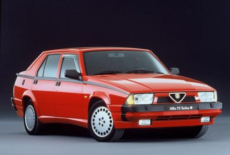 Alfa romeo 75 - 1985. (Foto: Alfa Romeo)