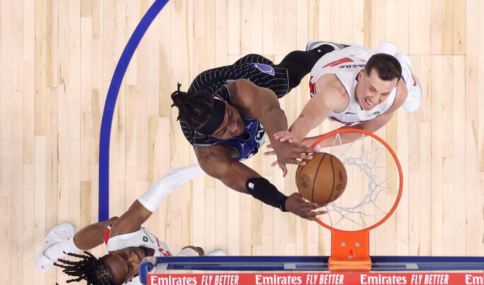 Šok na Vzhodu: Avtsajder pokvaril načrte Detroitu