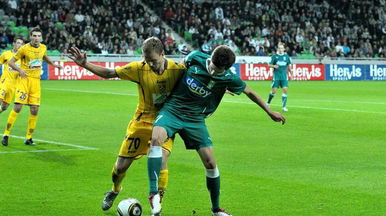 Mertelj se je poškodoval na tekmi v Stožicah proti Olimpiji. (Foto: Anže Petkovš